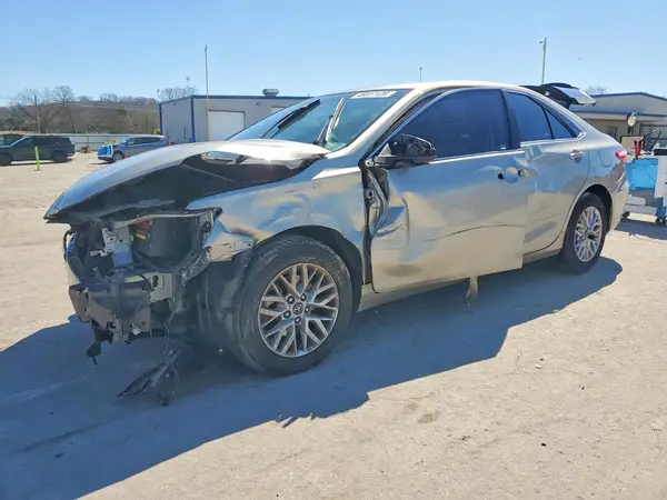 4T1BF1FK1HU772688 2017 TOYOTA CAMRY - Image 1