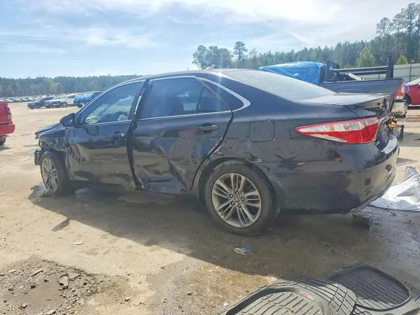 4T1BF1FK1HU772996 2017 TOYOTA CAMRY - Image 2