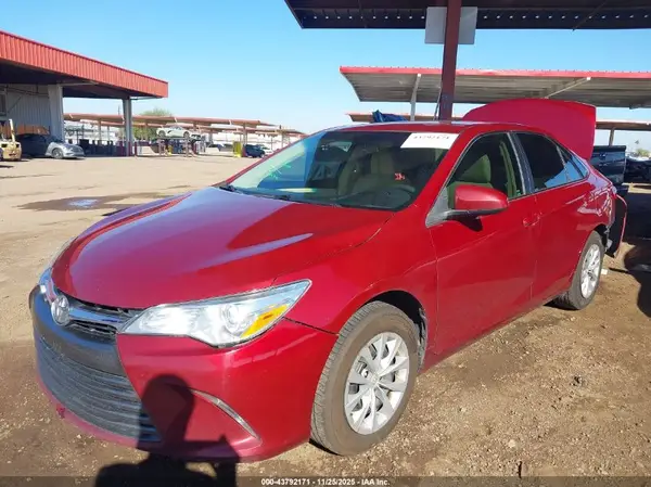 4T1BF1FK1HU776191 2017 TOYOTA CAMRY - Image 2