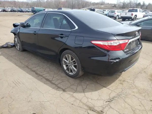 4T1BF1FK1HU782251 2017 TOYOTA CAMRY - Image 2