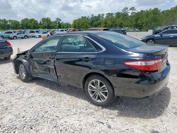 4T1BF1FK1HU783562 2017 TOYOTA CAMRY - Image 2