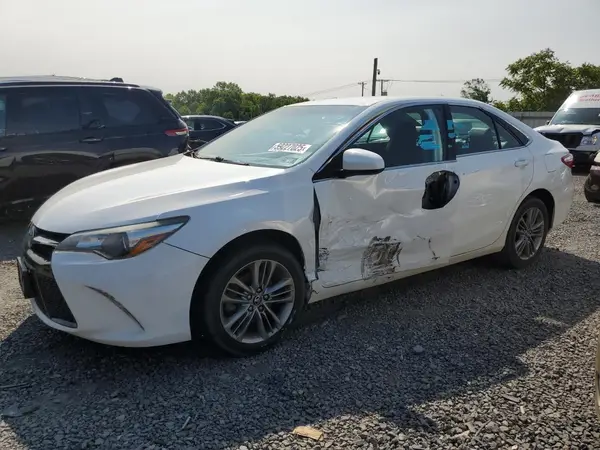 4T1BF1FK1HU783724 2017 TOYOTA CAMRY - Image 1