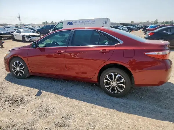 4T1BF1FK1HU784159 2017 TOYOTA CAMRY - Image 2
