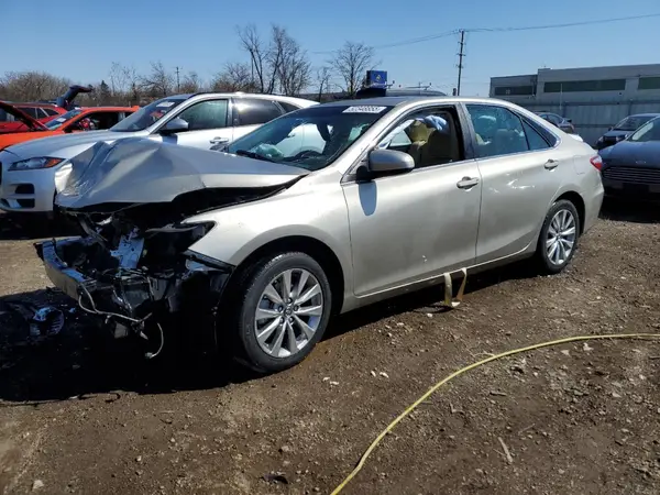 4T1BF1FK1HU784923 2017 TOYOTA CAMRY - Image 1