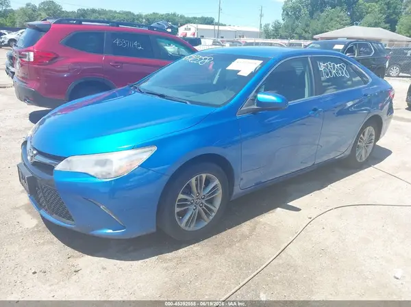 4T1BF1FK1HU785912 2017 TOYOTA CAMRY - Image 2