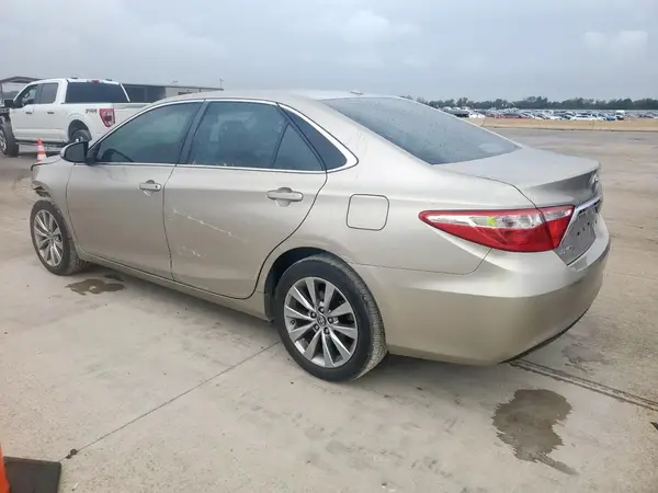 4T1BF1FK1HU787384 2017 TOYOTA CAMRY - Image 2
