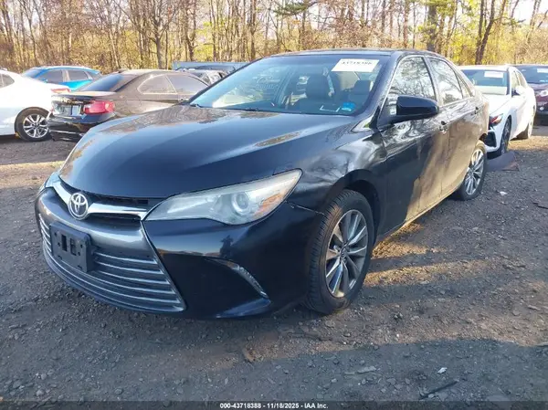 4T1BF1FK1HU788714 2017 TOYOTA CAMRY - Image 2