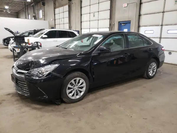 4T1BF1FK1HU790172 2017 TOYOTA CAMRY - Image 1