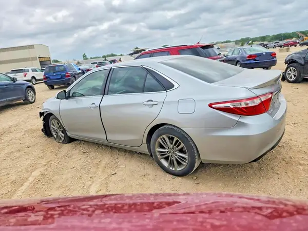 4T1BF1FK1HU790429 2017 TOYOTA CAMRY - Image 2
