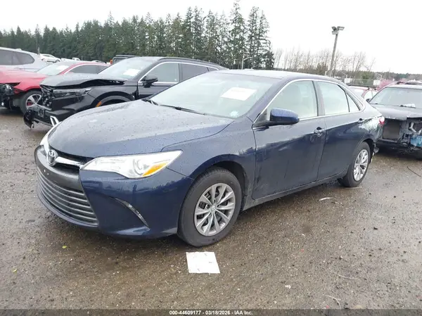 4T1BF1FK1HU791340 2017 TOYOTA CAMRY - Image 2