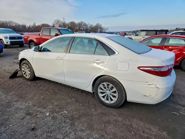 4T1BF1FK1HU792004 2017 TOYOTA CAMRY - Image 2