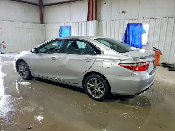 4T1BF1FK1HU794349 2017 TOYOTA CAMRY - Image 2