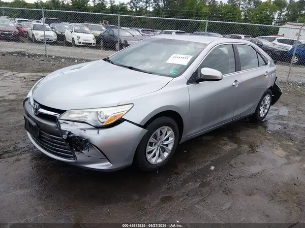 4T1BF1FK1HU794593 2017 TOYOTA CAMRY - Image 2