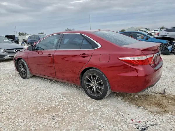 4T1BF1FK1HU795677 2017 TOYOTA CAMRY - Image 2