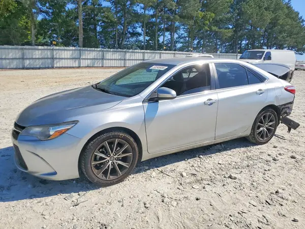 4T1BF1FK1HU798014 2017 TOYOTA CAMRY - Image 1