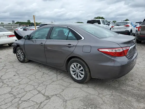 4T1BF1FK1HU806466 2017 TOYOTA CAMRY - Image 2