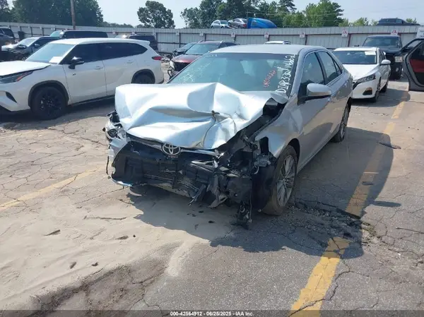 4T1BF1FK1HU806662 2017 TOYOTA CAMRY - Image 2