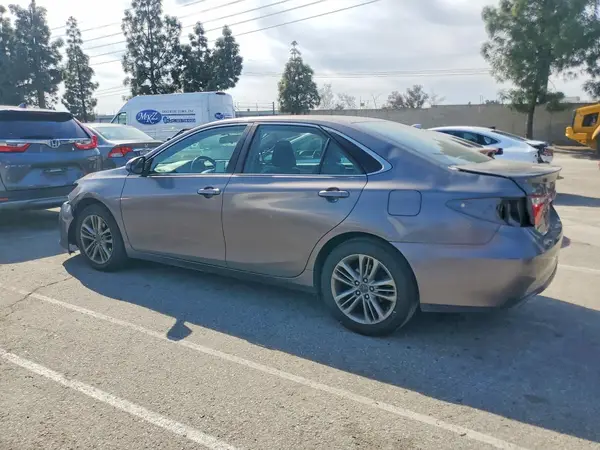 4T1BF1FK1HU806726 2017 TOYOTA CAMRY - Image 2