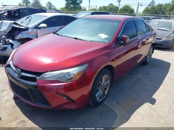 4T1BF1FK1HU810050 2017 TOYOTA CAMRY - Image 2