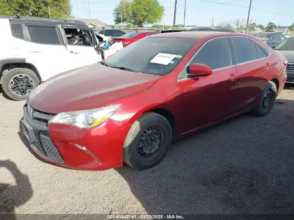 4T1BF1FK1HU811750 2017 TOYOTA CAMRY - Image 2