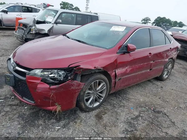 4T1BF1FK1HU812610 2017 TOYOTA CAMRY - Image 2