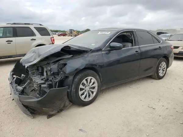 4T1BF1FK1HU814731 2017 TOYOTA CAMRY - Image 1