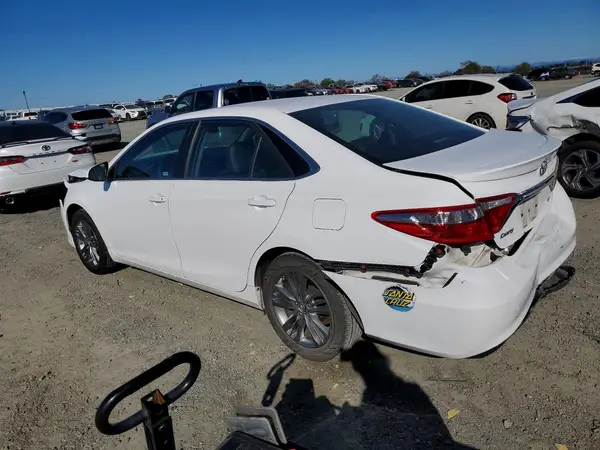 4T1BF1FK1HU815149 2017 TOYOTA CAMRY - Image 2