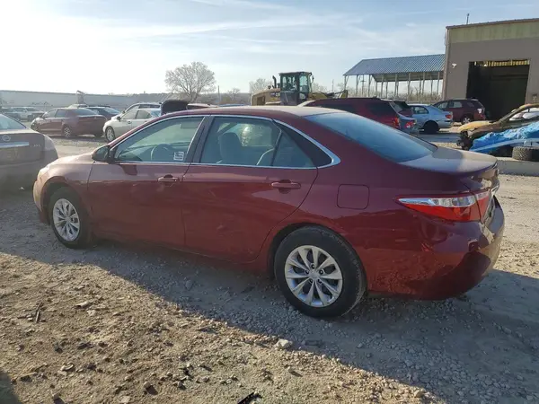 4T1BF1FK1HU815152 2017 TOYOTA CAMRY - Image 2