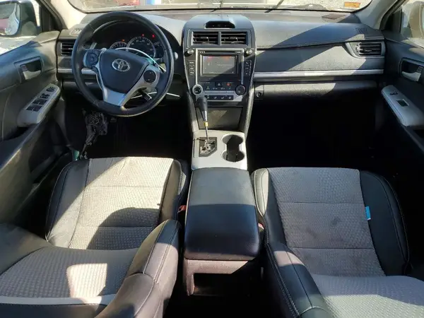 4T1BF1FK2EU756673 2017 TOYOTA CAMRY - Image 8