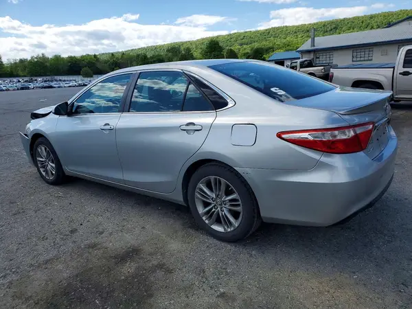 4T1BF1FK2GU123075 2016 TOYOTA CAMRY - Image 2