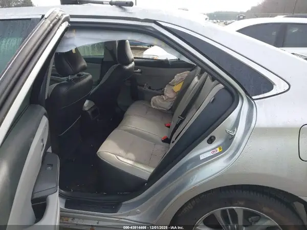 4T1BF1FK2GU124775 2016 TOYOTA CAMRY - Image 8
