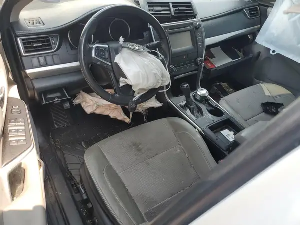 4T1BF1FK2GU125179 2016 TOYOTA CAMRY - Image 8