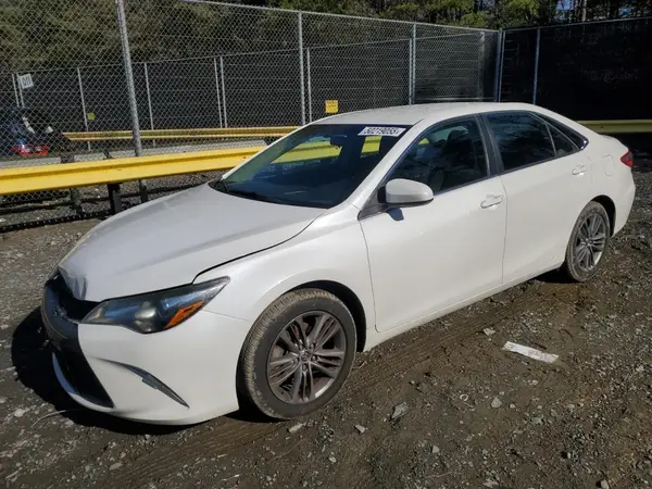 4T1BF1FK2GU128812 2016 TOYOTA CAMRY - Image 1