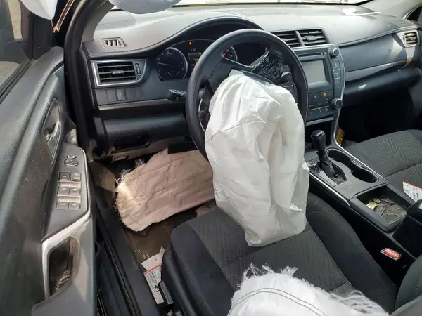 4T1BF1FK2GU130284 2016 TOYOTA CAMRY - Image 8