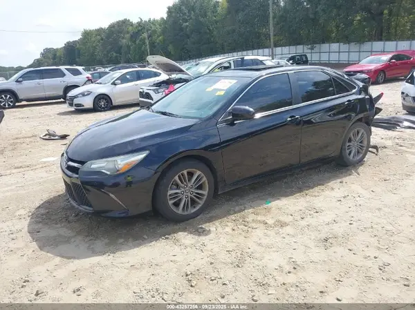 4T1BF1FK2GU130799 2016 TOYOTA CAMRY - Image 2