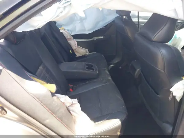4T1BF1FK2GU131094 2016 TOYOTA CAMRY - Image 8