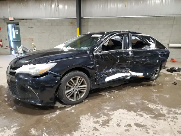 4T1BF1FK2GU132021 2016 TOYOTA CAMRY - Image 1