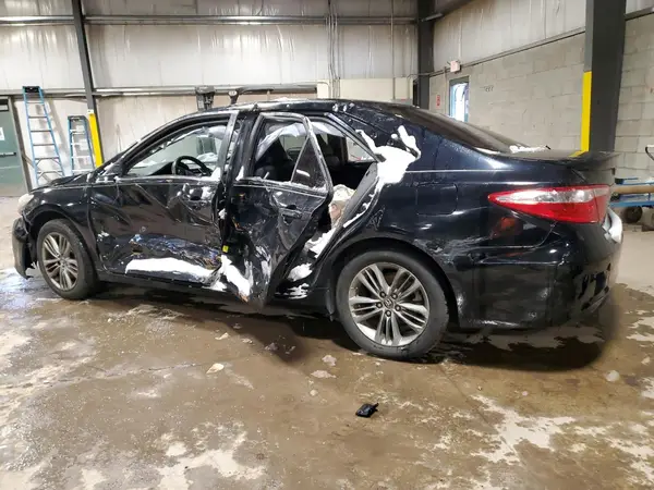 4T1BF1FK2GU132021 2016 TOYOTA CAMRY - Image 2