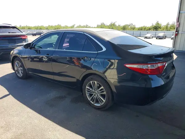 4T1BF1FK2GU133265 2016 TOYOTA CAMRY - Image 2
