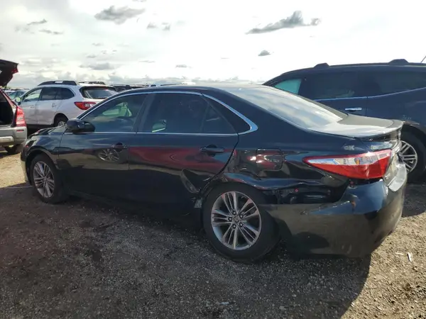 4T1BF1FK2GU136005 2016 TOYOTA CAMRY - Image 2