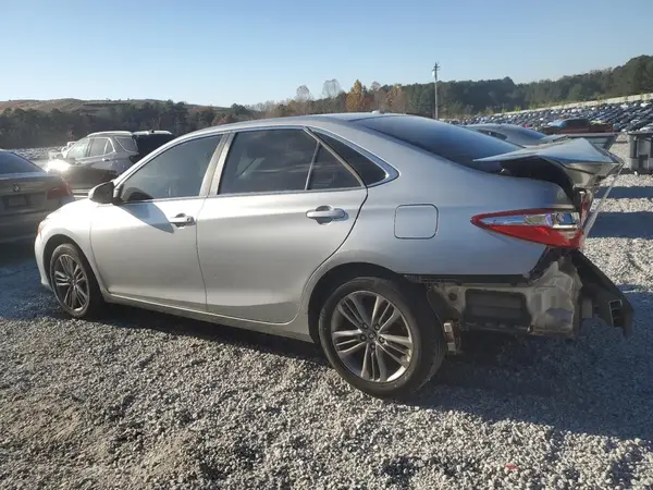 4T1BF1FK2GU138000 2016 TOYOTA CAMRY - Image 2