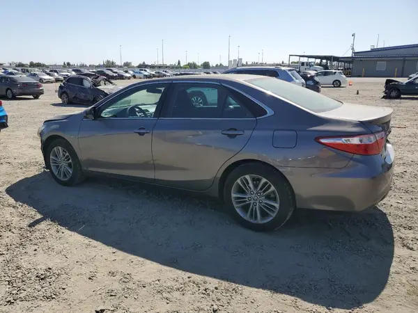 4T1BF1FK2GU142340 2016 TOYOTA CAMRY - Image 2