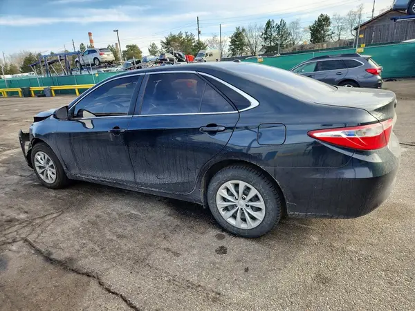 4T1BF1FK2GU149840 2016 TOYOTA CAMRY - Image 2
