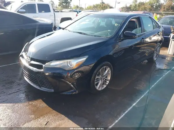4T1BF1FK2GU150664 2016 TOYOTA CAMRY - Image 2