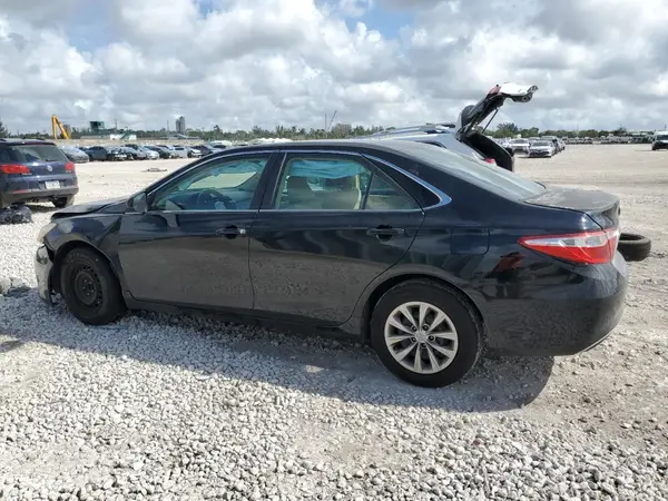 4T1BF1FK2GU150910 2016 TOYOTA CAMRY - Image 2
