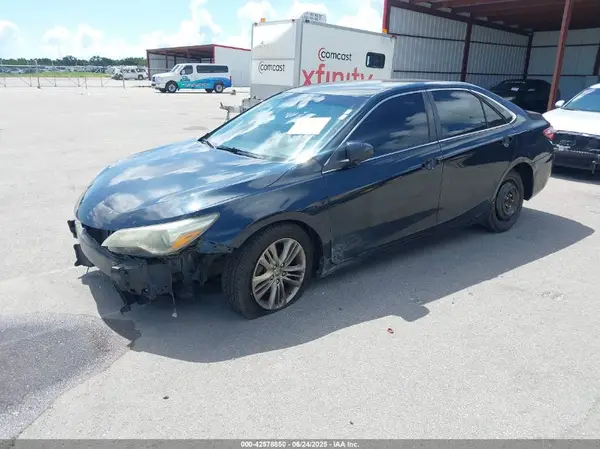 4T1BF1FK2GU152088 2016 TOYOTA CAMRY - Image 2