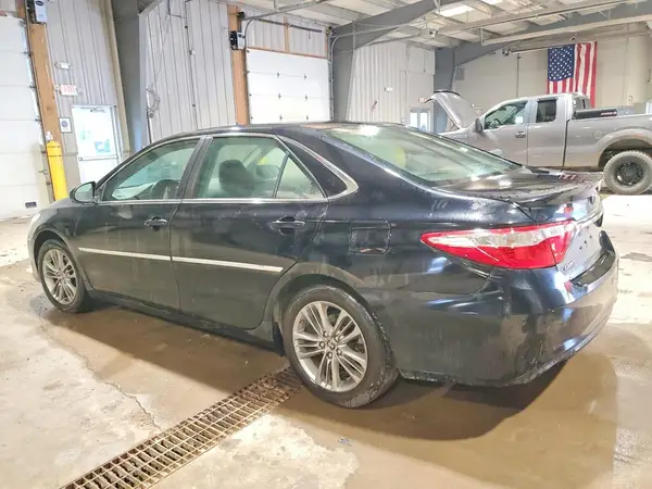4T1BF1FK2GU155721 2016 TOYOTA CAMRY - Image 2