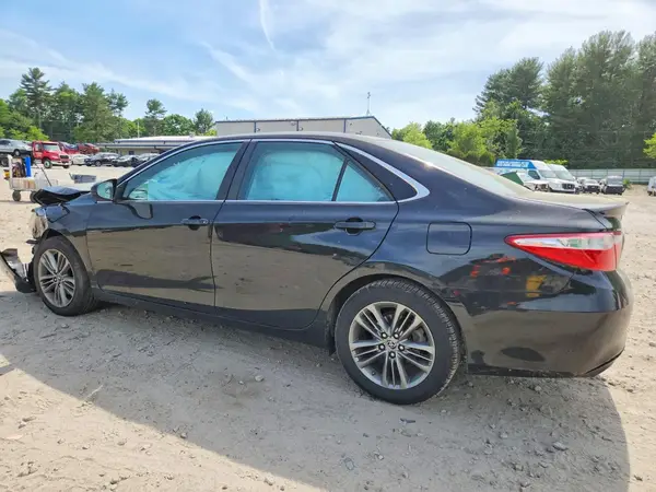 4T1BF1FK2GU155993 2016 TOYOTA CAMRY - Image 2