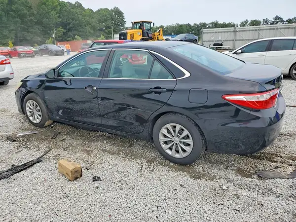 4T1BF1FK2GU156979 2016 TOYOTA CAMRY - Image 2