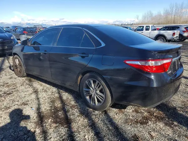 4T1BF1FK2GU165763 2016 TOYOTA CAMRY - Image 2